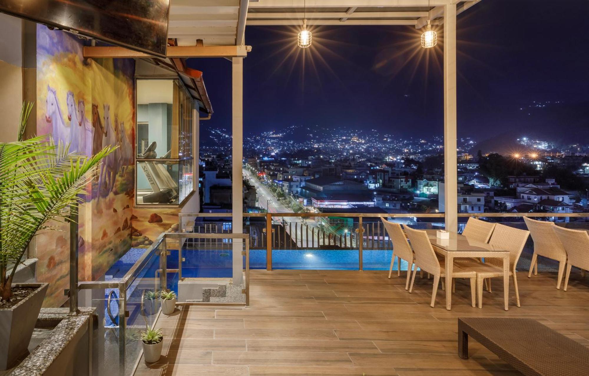 Hotel Sabrina, Kathmandu Катманду Экстерьер фото