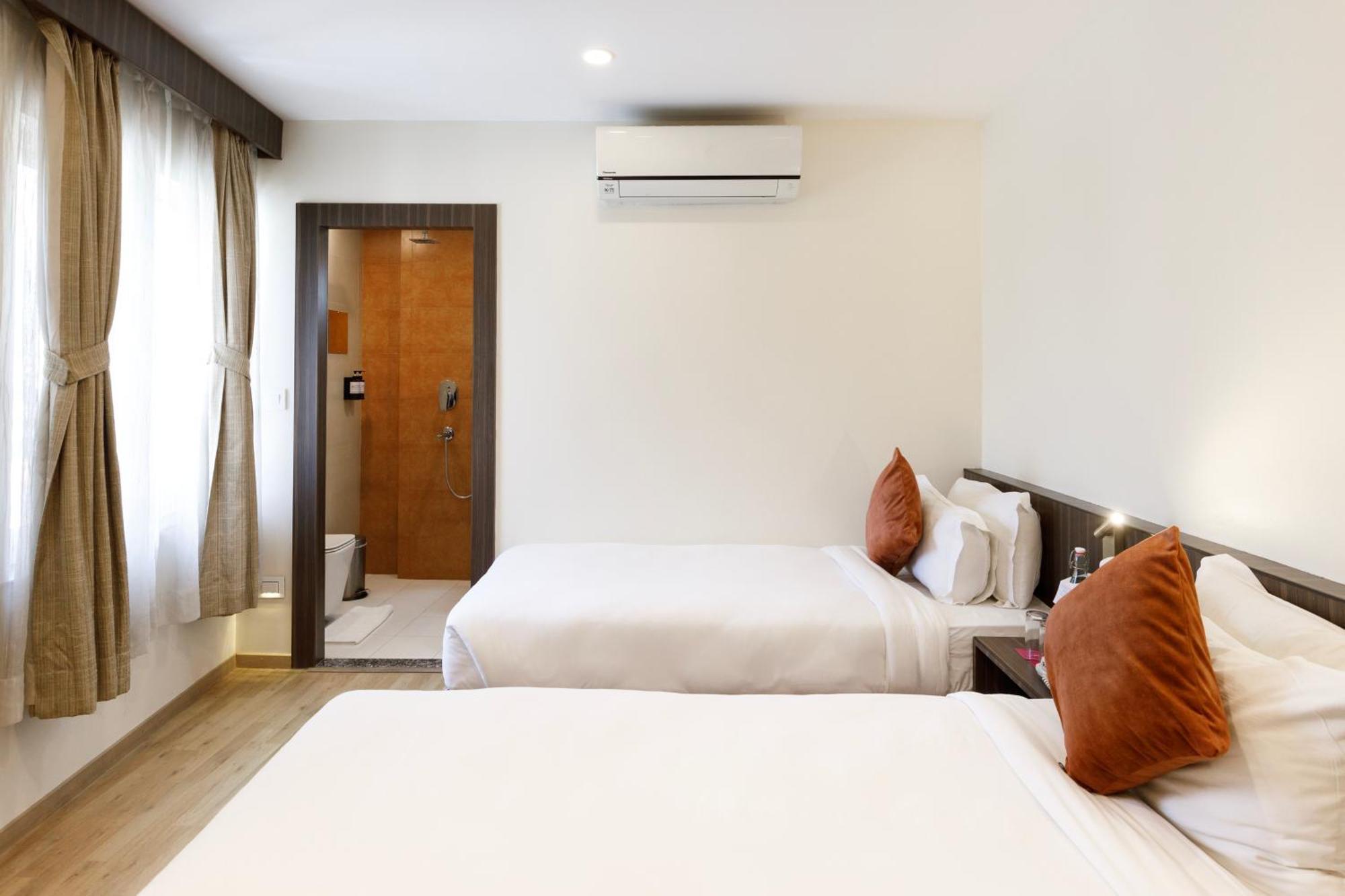 Hotel Sabrina, Kathmandu Катманду Экстерьер фото